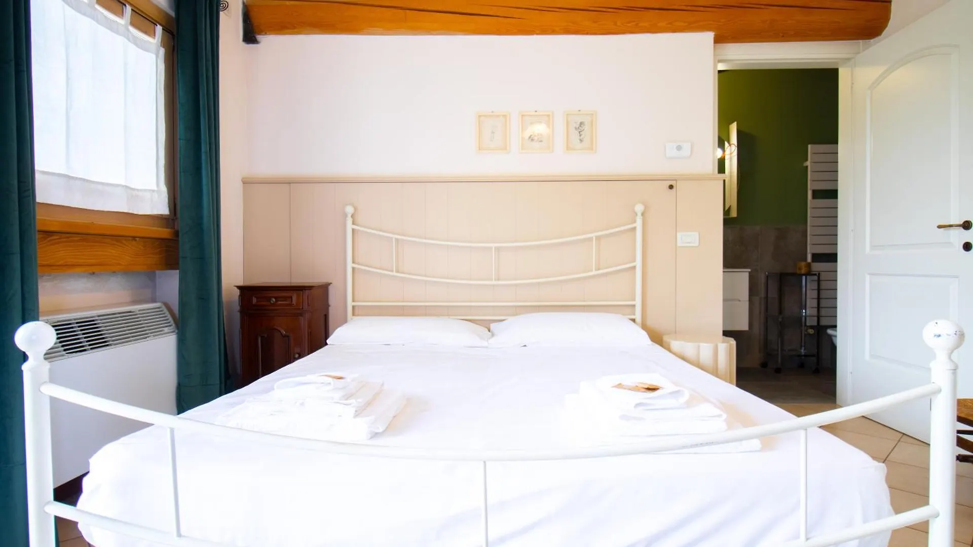 Fantastic Lake View And Pool, Primo Sole Barcuzzi