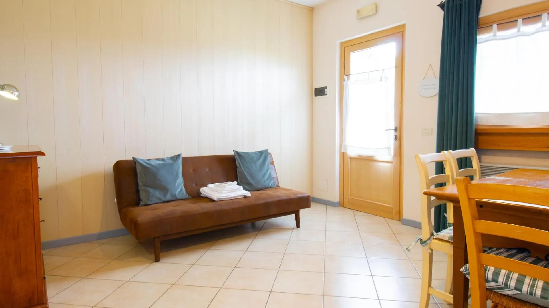 Fantastic Lake View And Pool, Primo Sole Barcuzzi Апартаменты